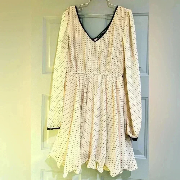 Double zero women’s dress size medium Elegant look has No belt included 👈🏻 - Picture 2 of 13